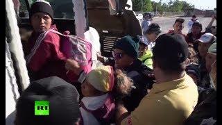 Migrants board buses to get closer to US-Mexico border